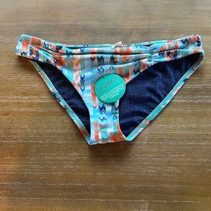 NWT L*Space Full Cut Monique Bottoms